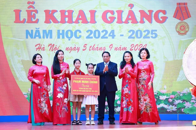 Thủ tướng Phạm Minh Chính: Dạy tốt, học tốt để đưa dân tộc Việt Nam trở thành một dân tộc thông thái - Ảnh 4.